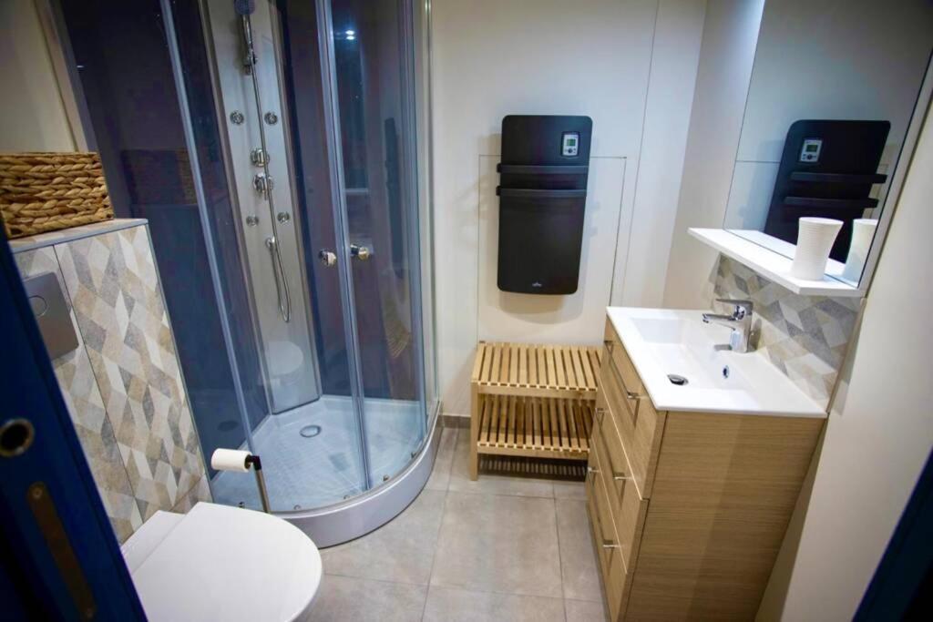 Apartament Tiny House Pau Zewnętrze zdjęcie