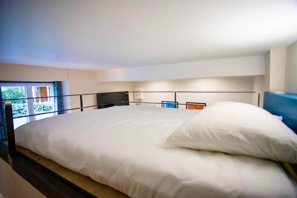 Apartament Tiny House Pau Zewnętrze zdjęcie